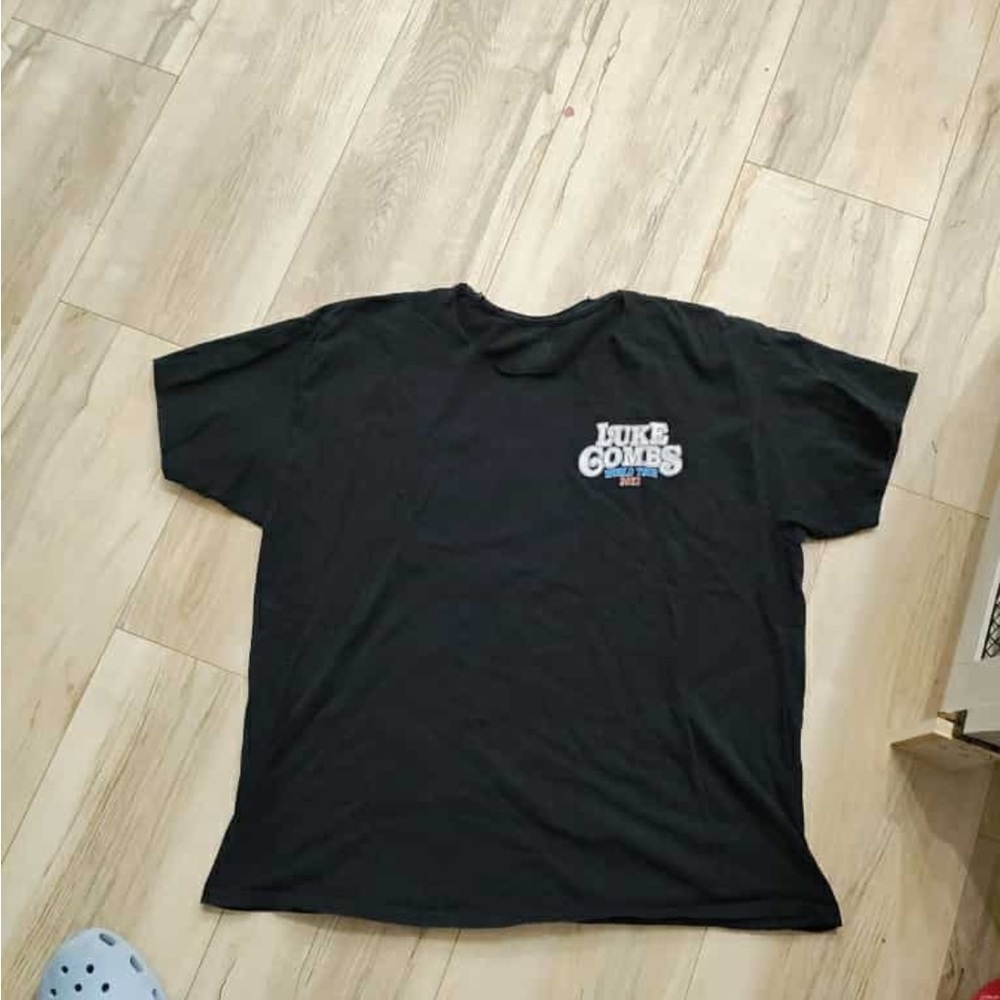 Black Luke Combs Graphic‎ T-Shirt